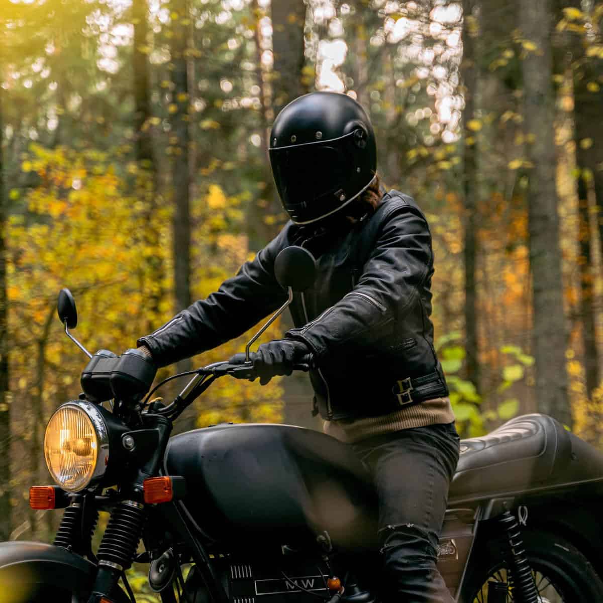 how should a motorcycle jacket fit
